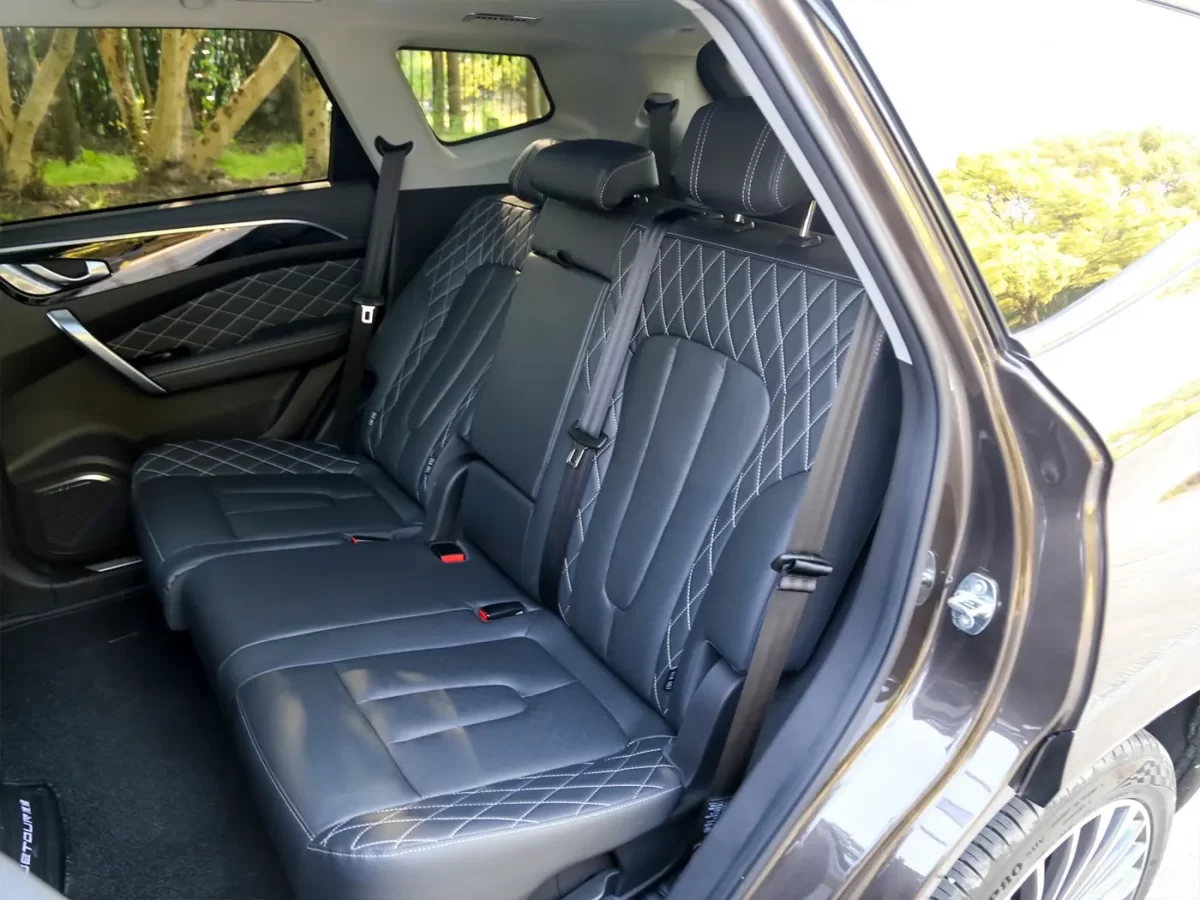 места второго ряда в Джетуре Икс 95 места второго ряда в Джетуре Икс 95