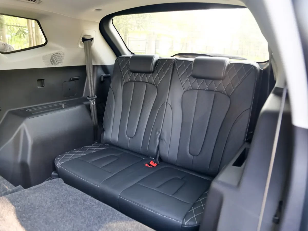 третий ряд в салоне Jetour X95 третий ряд в салоне Jetour X95