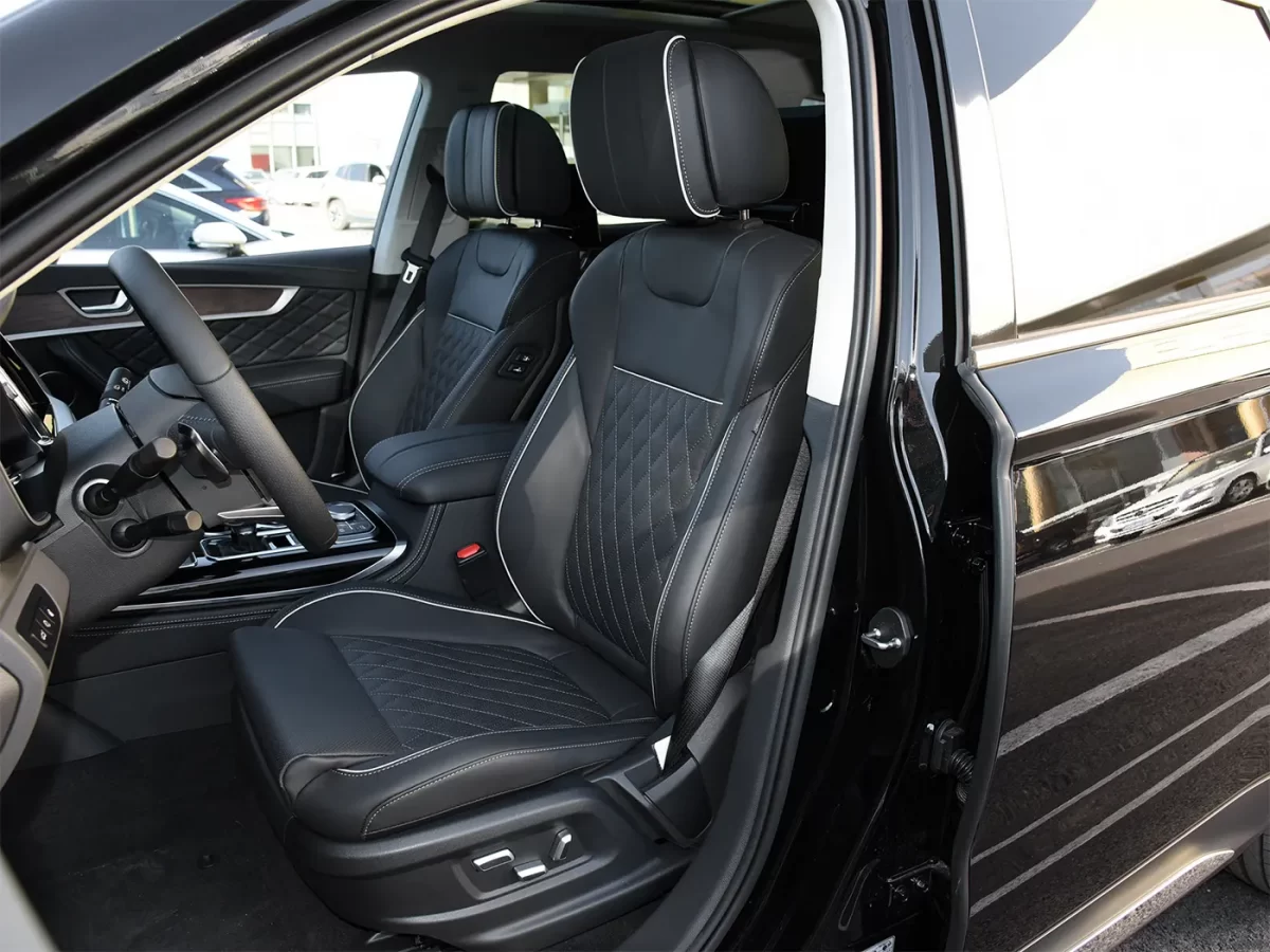 передние сиденья Hongqi HS7 передние сиденья Hongqi HS7