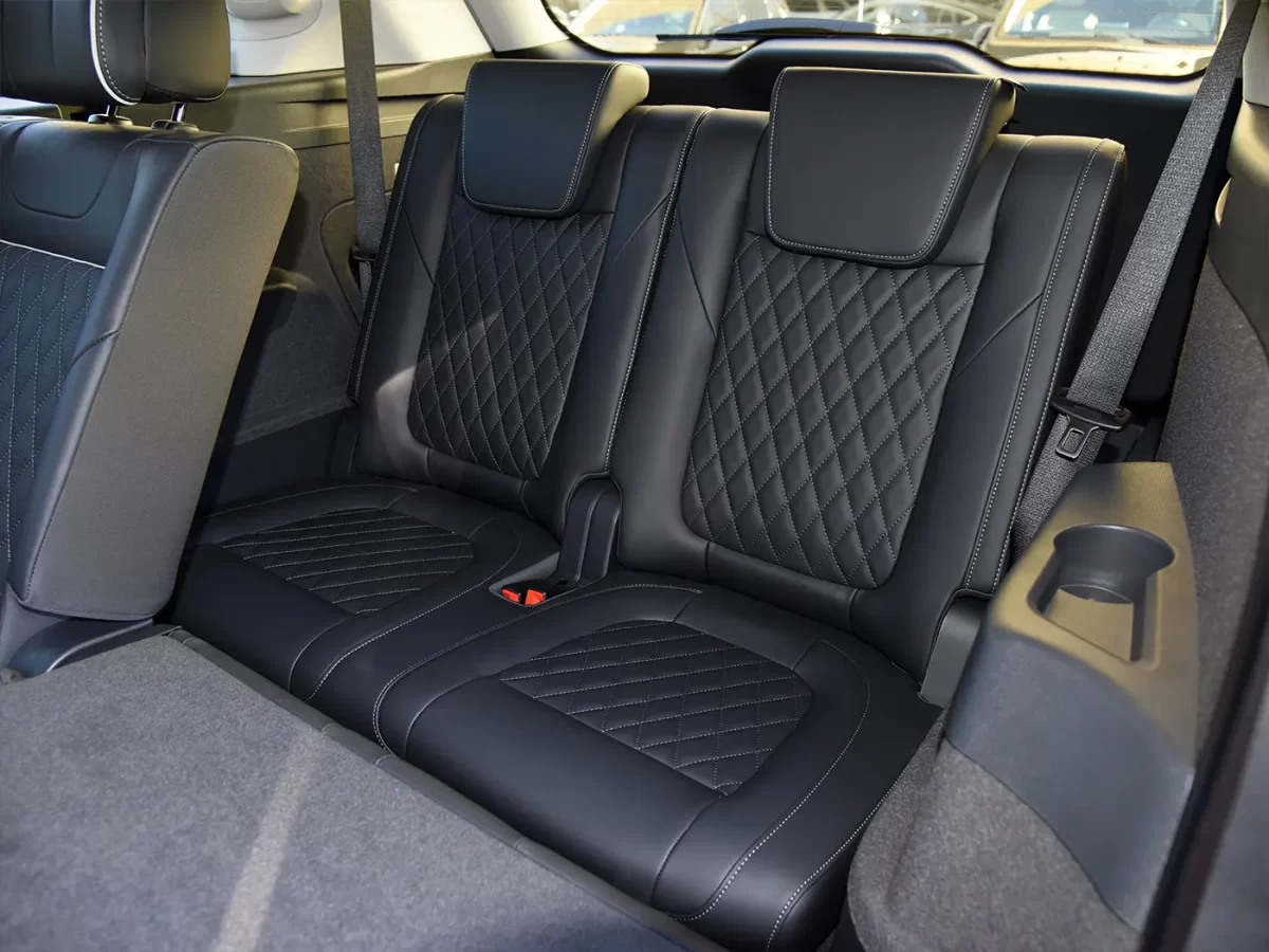 пассажирские кресла третьего ряда Hongqi HS7 пассажирские кресла третьего ряда Hongqi HS7