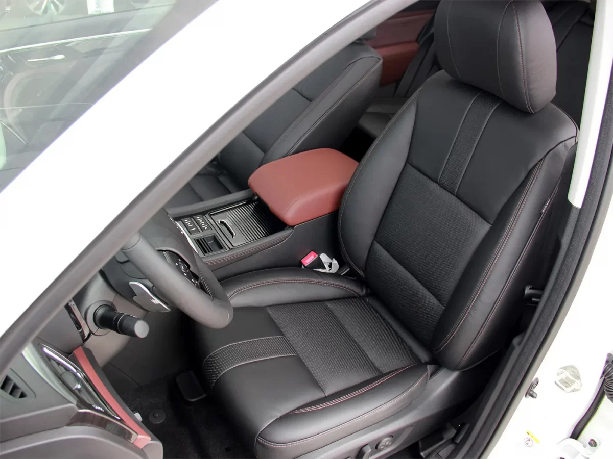 передние сидения