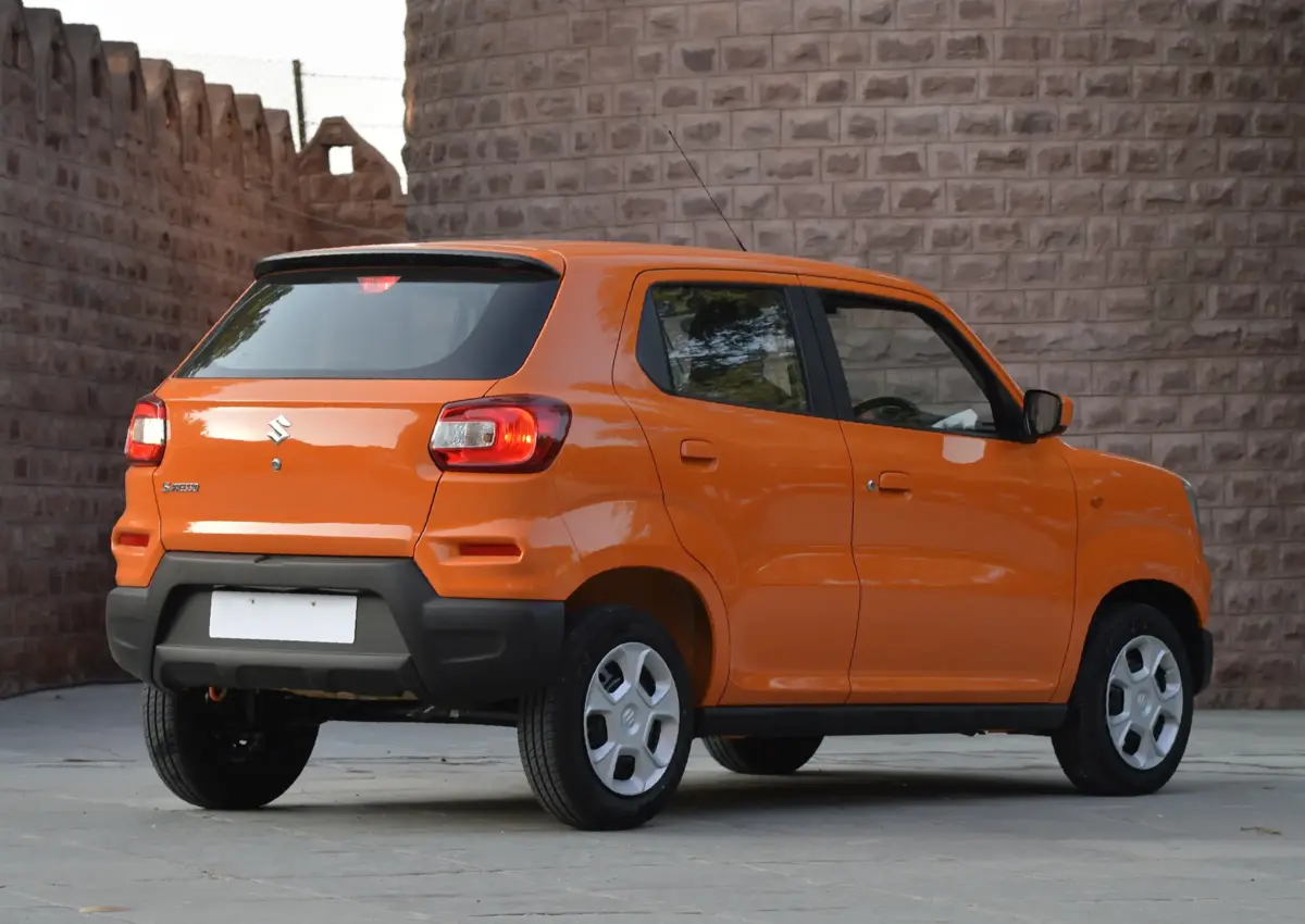 фотография Марути Сузуки Дэзире 4 фотография Марути Сузуки С-Прессо