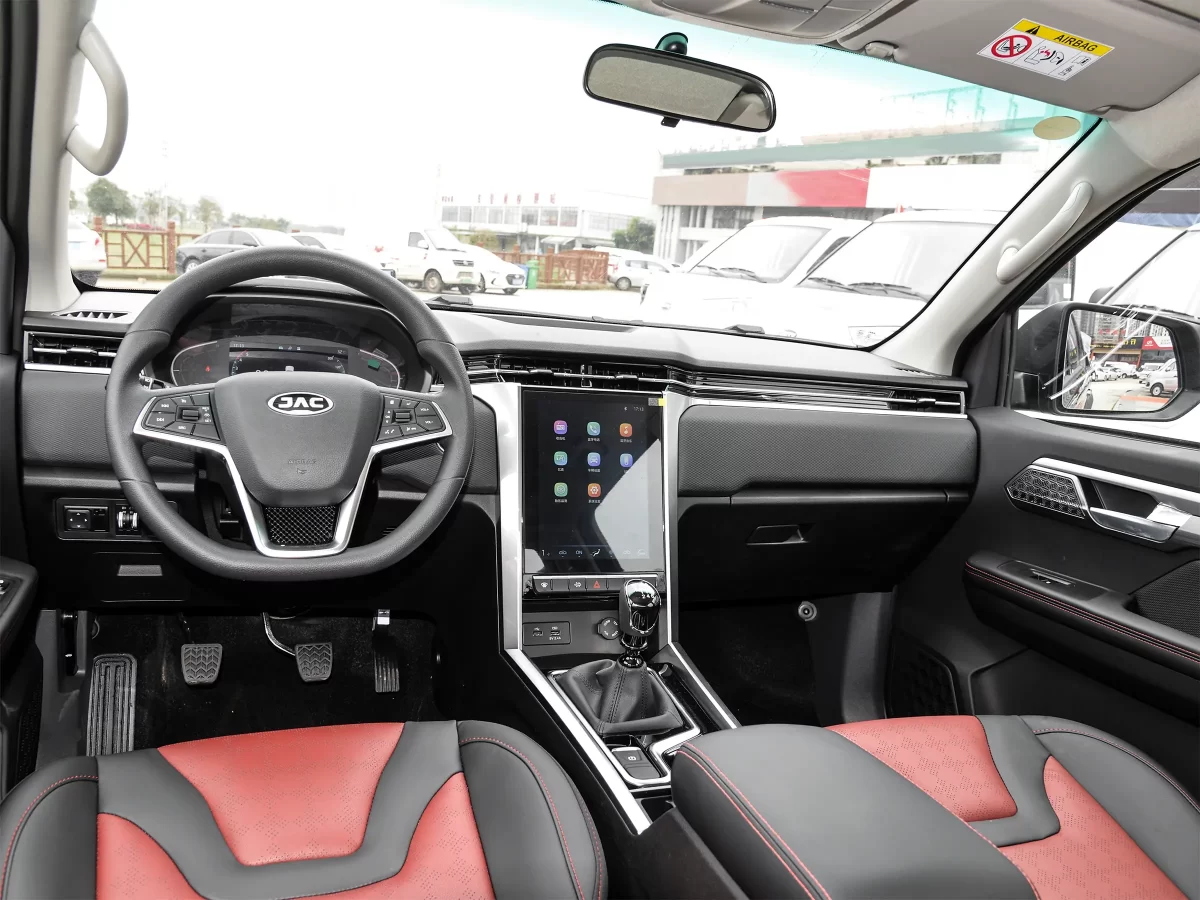 интерьер салона JAC T8 Pro (второе поколение)  интерьер салона JAC T8 Pro (второе поколение)