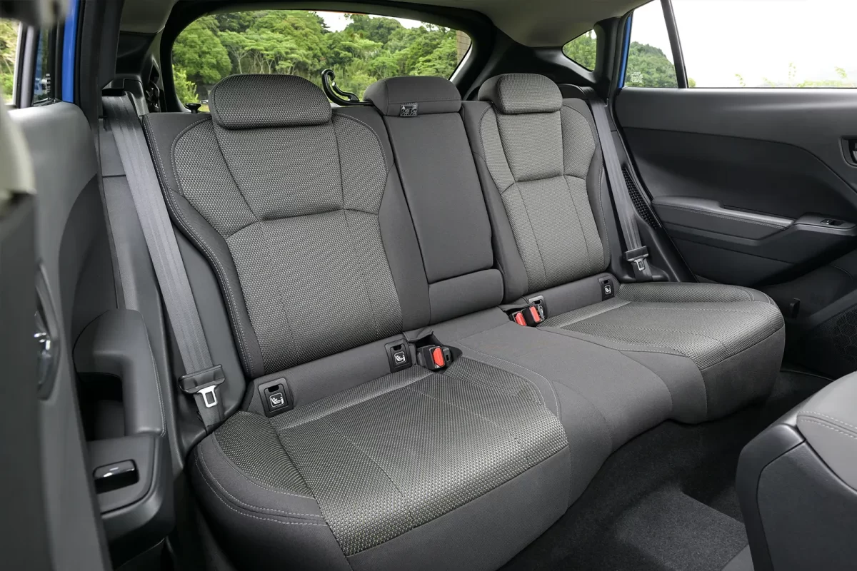 задний пассажирский ряд Subaru Crosstrek задний пассажирский ряд Subaru Crosstrek