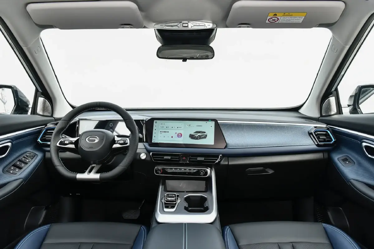 интерьер салона GAC Trumpchi GS3 II до 2025 года интерьер салона GAC Trumpchi GS3 II до 2025 года