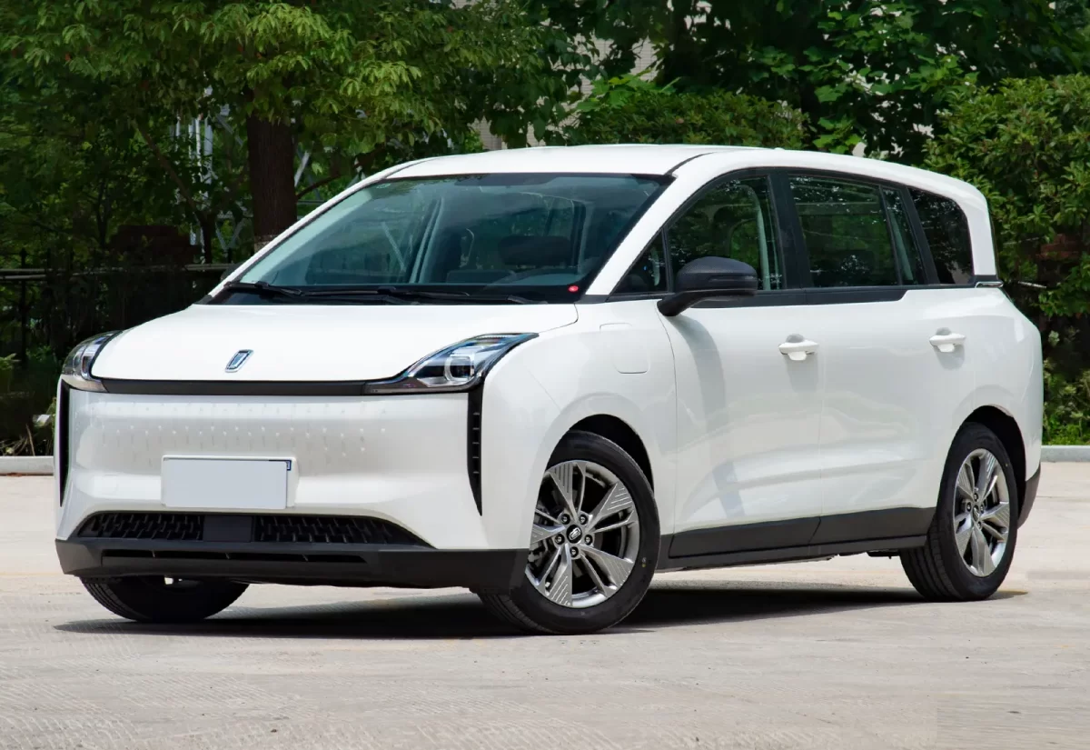 фото автомобиля НАТ от ФАВ Бестуне