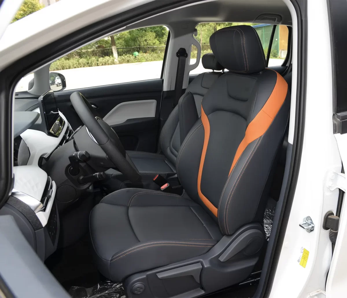 передние сидения 