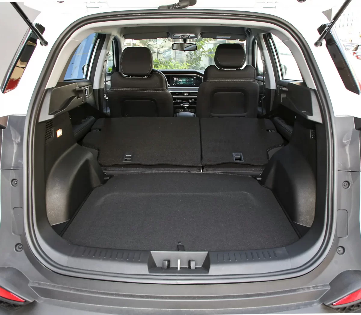 багажник (возможности трансформации салона) багажник (возможности трансформации салона)