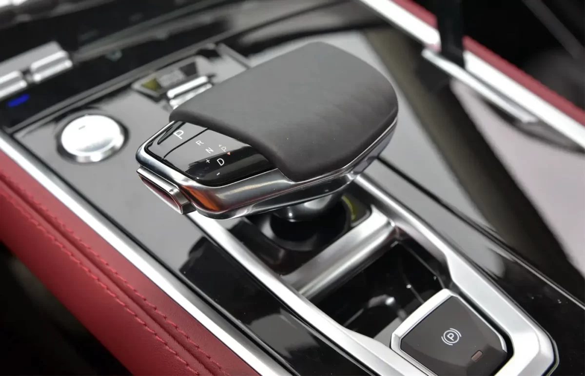 рычаг управления трансмиссией