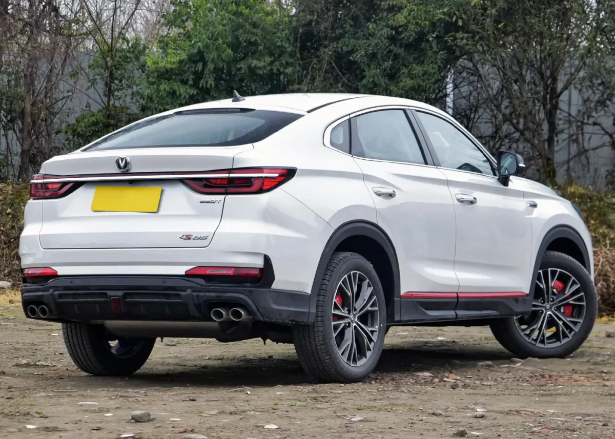 фотография купе-кроссовера ЦС 85