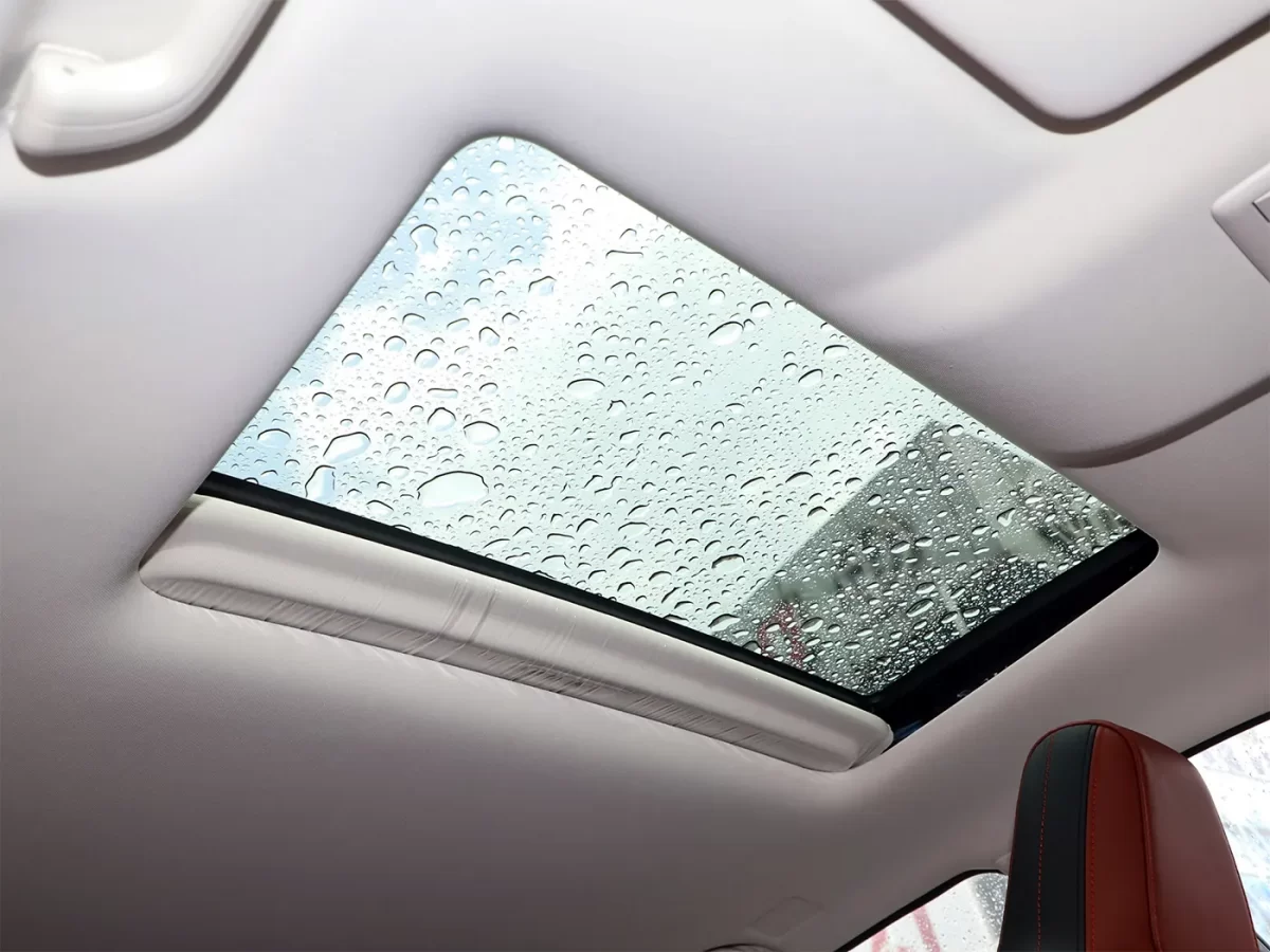 панорамный люк на крыше панорамный люк на крыше