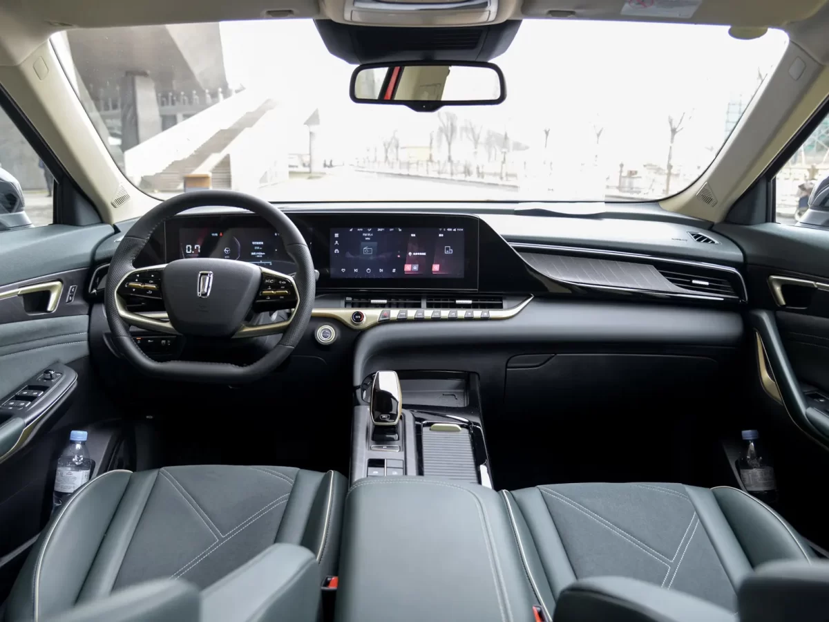 интерьер салона FAW Bestune T55 интерьер салона FAW Bestune T55