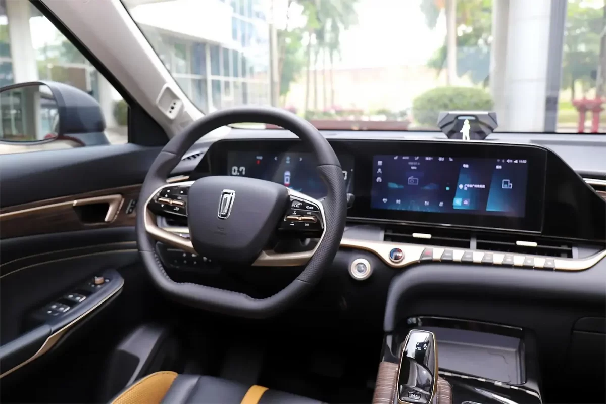 Premium Edition Bestune T55 за рулём Premium Edition Bestune T55 за рулём