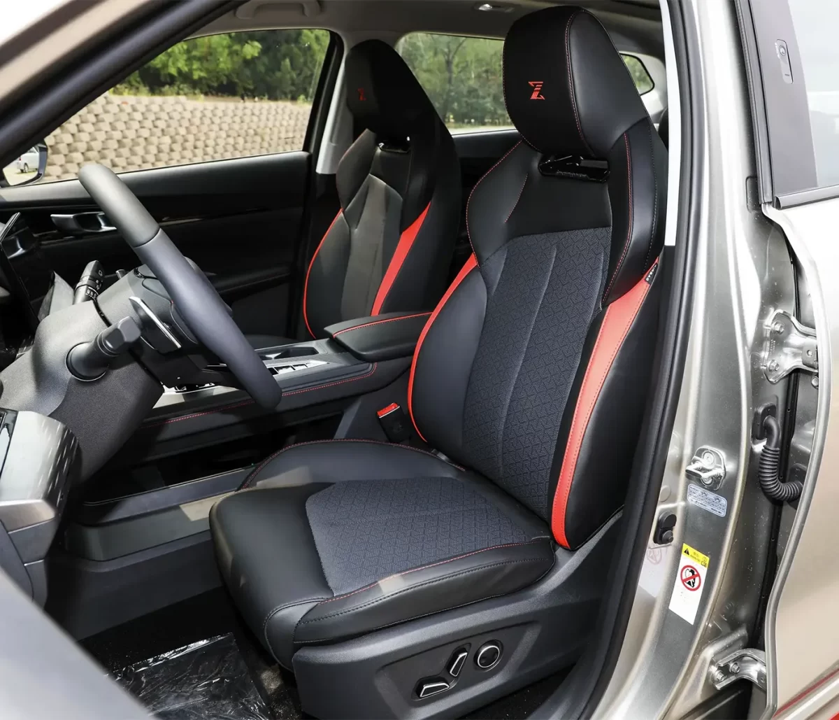 передние сидения в Ошане З6 передние сидения в Ошане З6