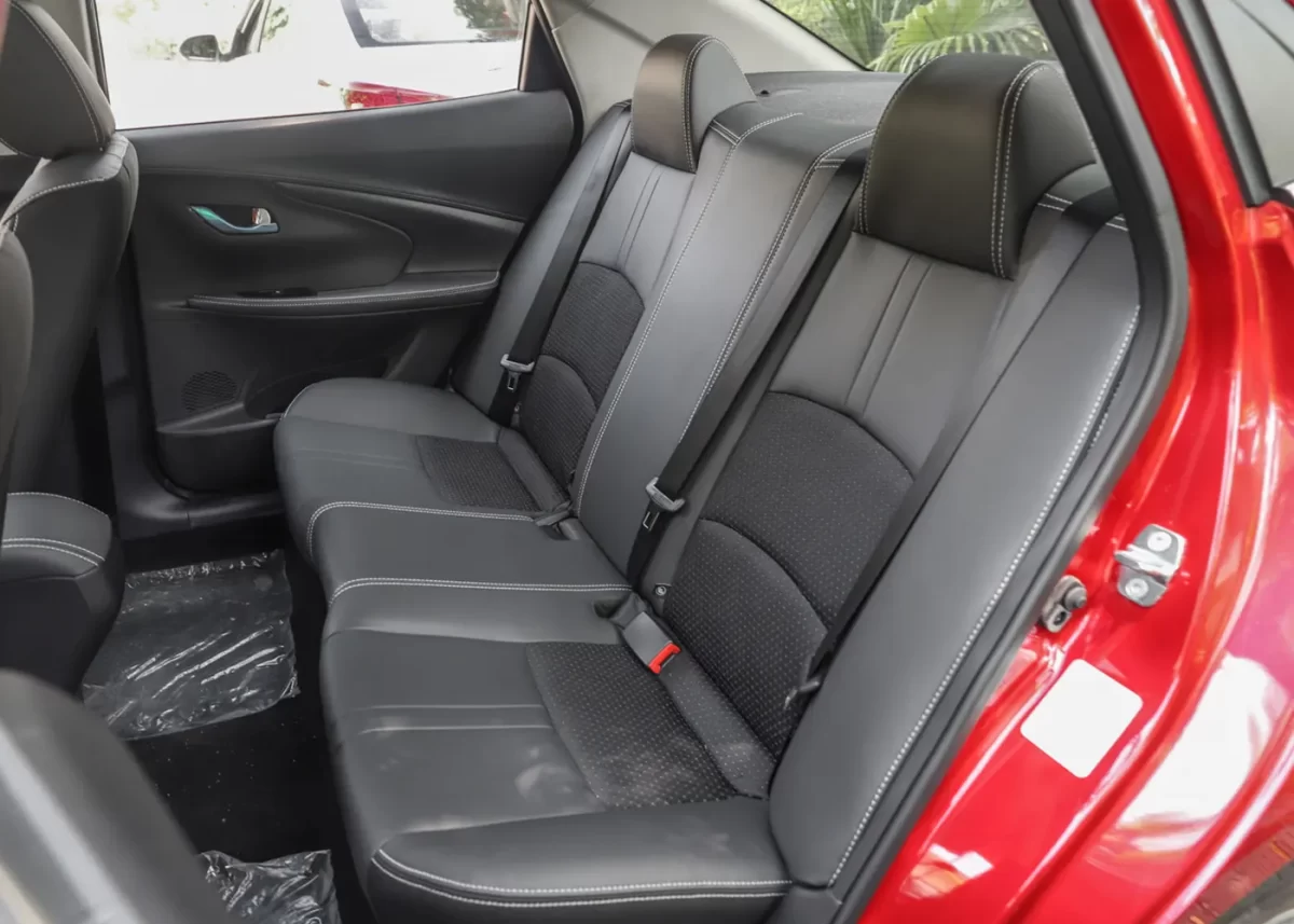 места для пассажиров второго ряда места для пассажиров второго ряда