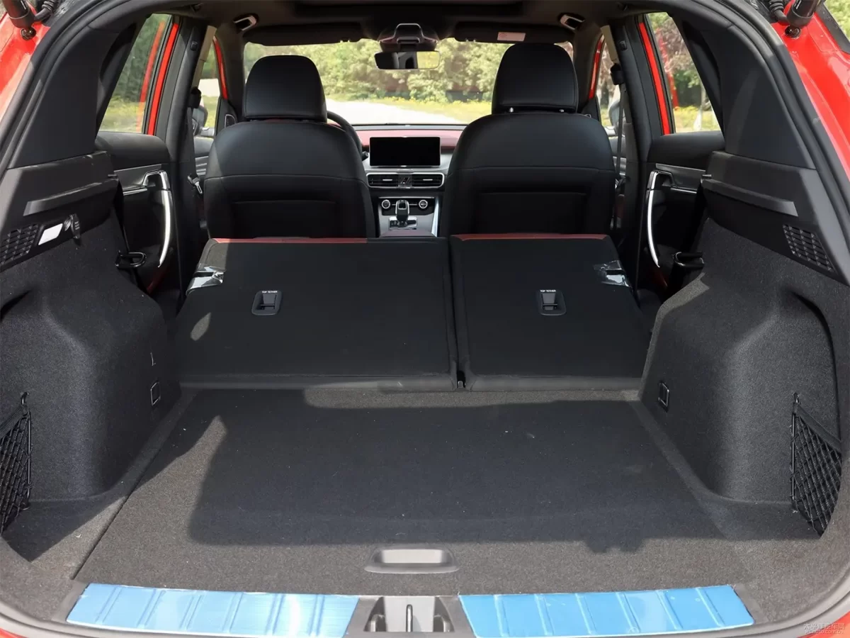 возможности трансформации салона Джили Коолрея возможности трансформации салона Джили Коолрея