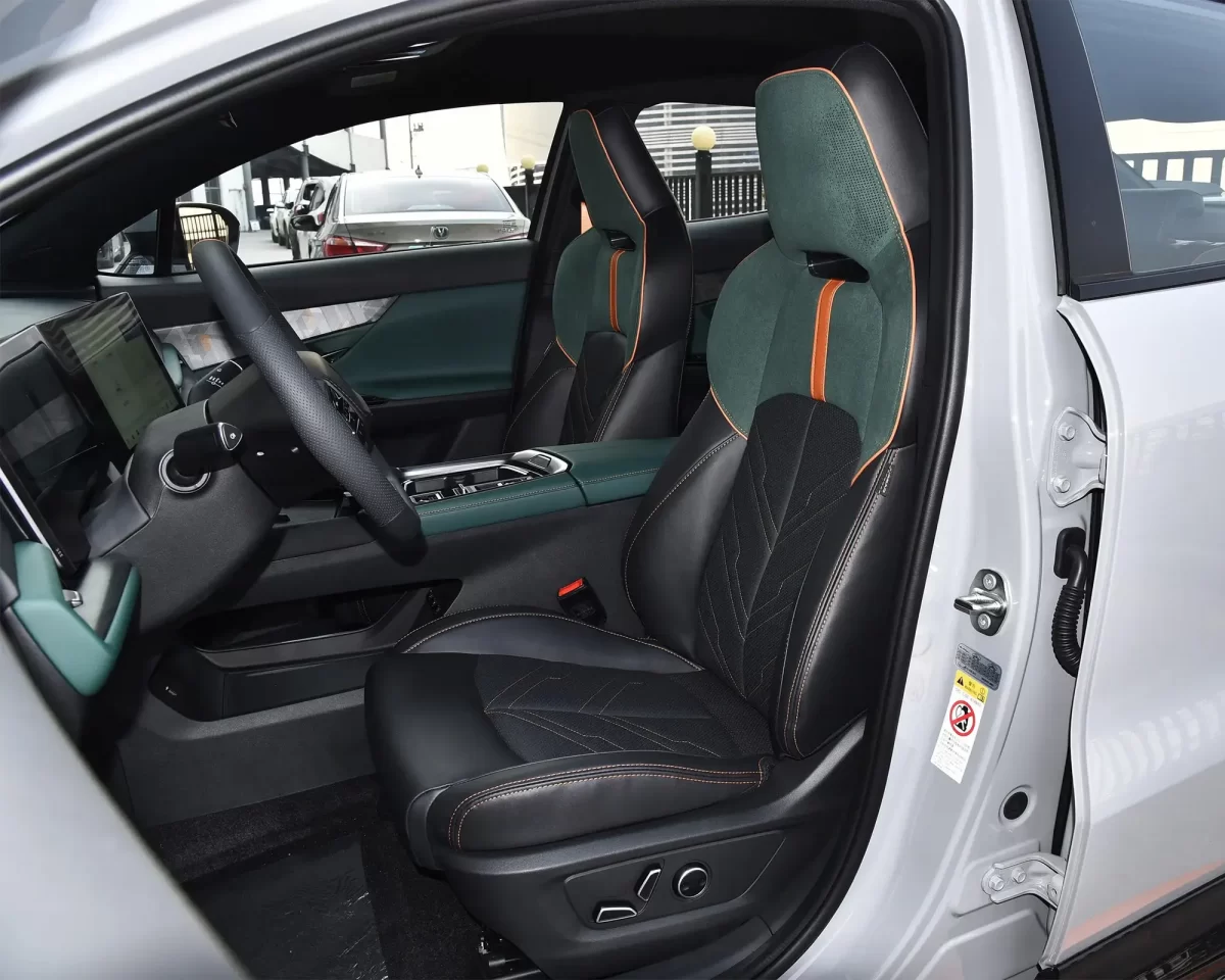 передние сидения в Юните передние сидения в Юните