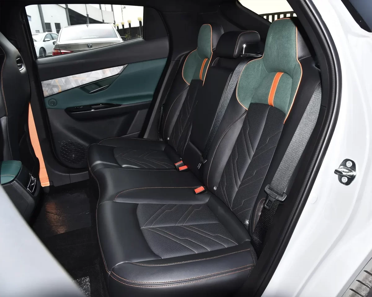 задний пассажирский диван Чангана Унита задний пассажирский диван Чангана Унита