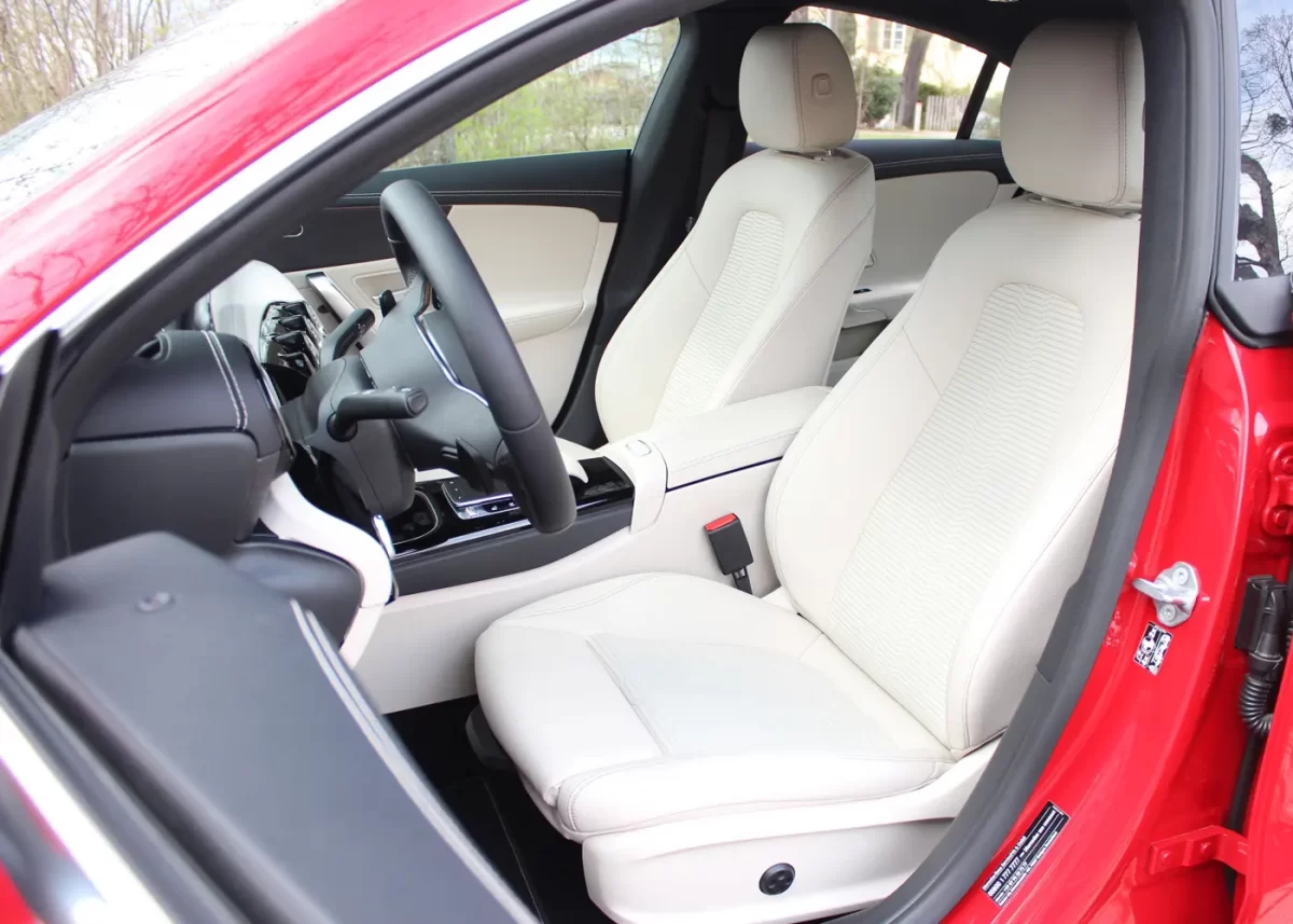 передние сидения CLA в 118 кузове передние сидения CLA в 118 кузове