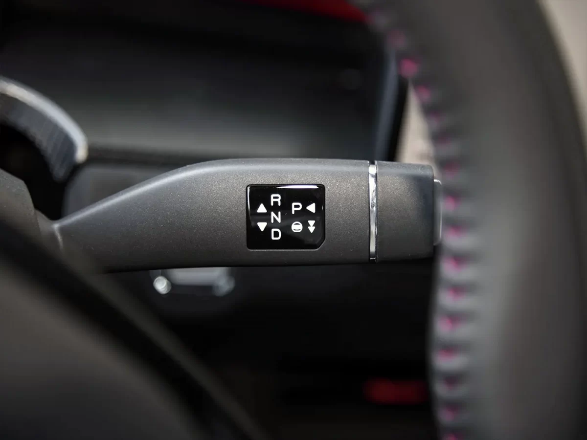 селектор режимов коробки передач (под рулём) селектор режимов коробки передач (под рулём)