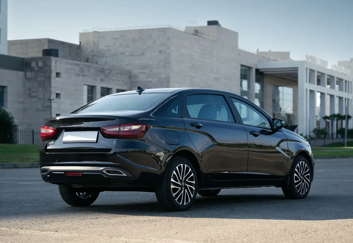 фотография Ауры от АвтоВАЗа LADA Aura (2 stage)