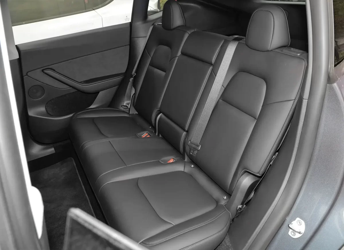 пассажирские места второго ряда