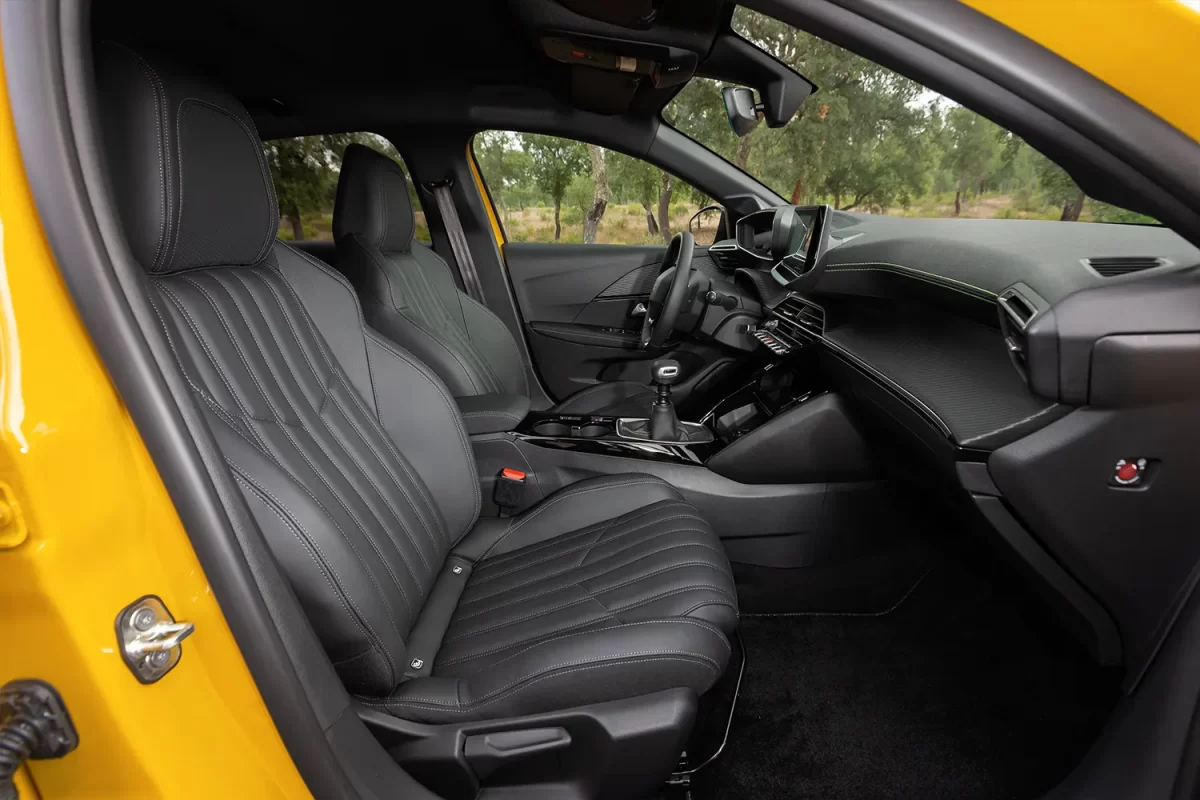 передние сидения