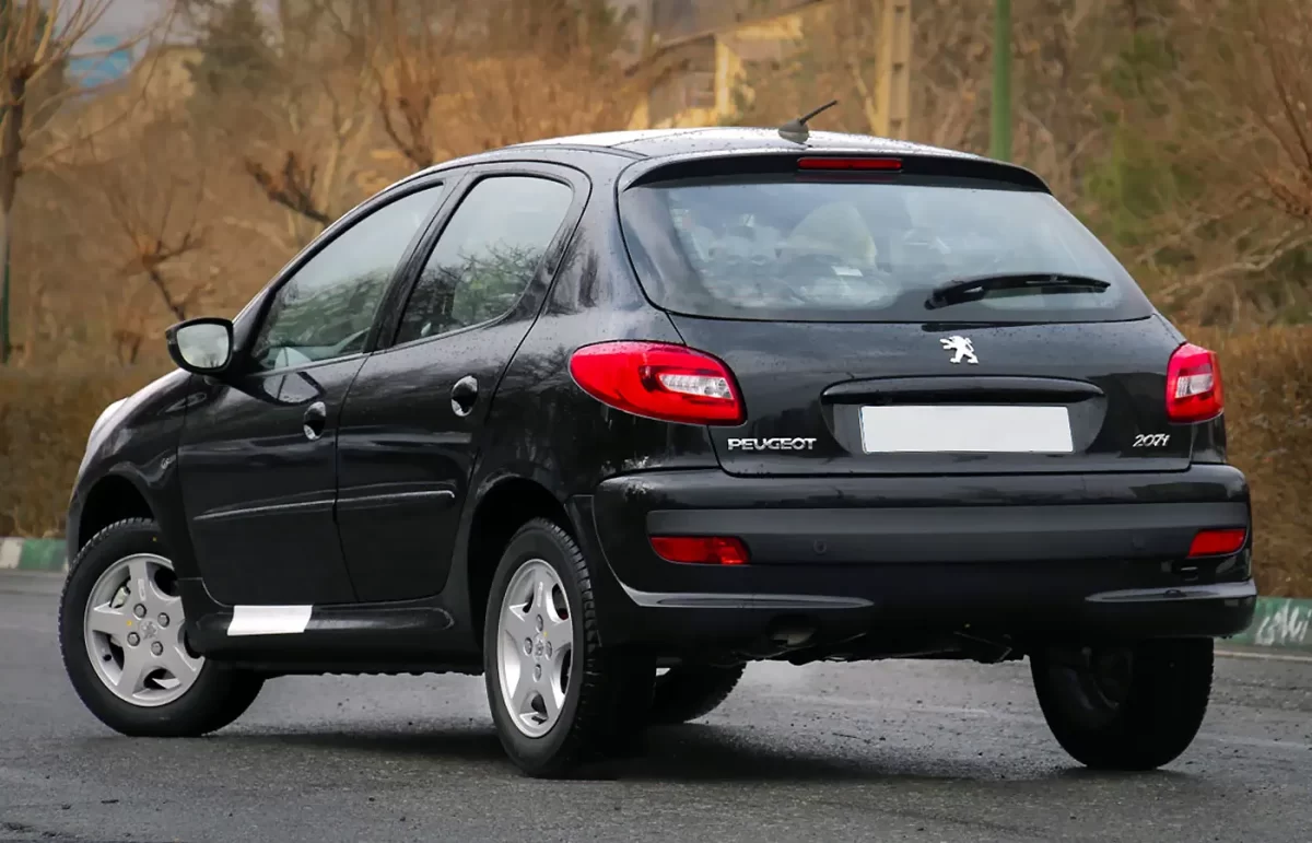 хэтчбек 207и от Иран Ходро и Пежо хэтчбек 207и от Иран Ходро и Пежо