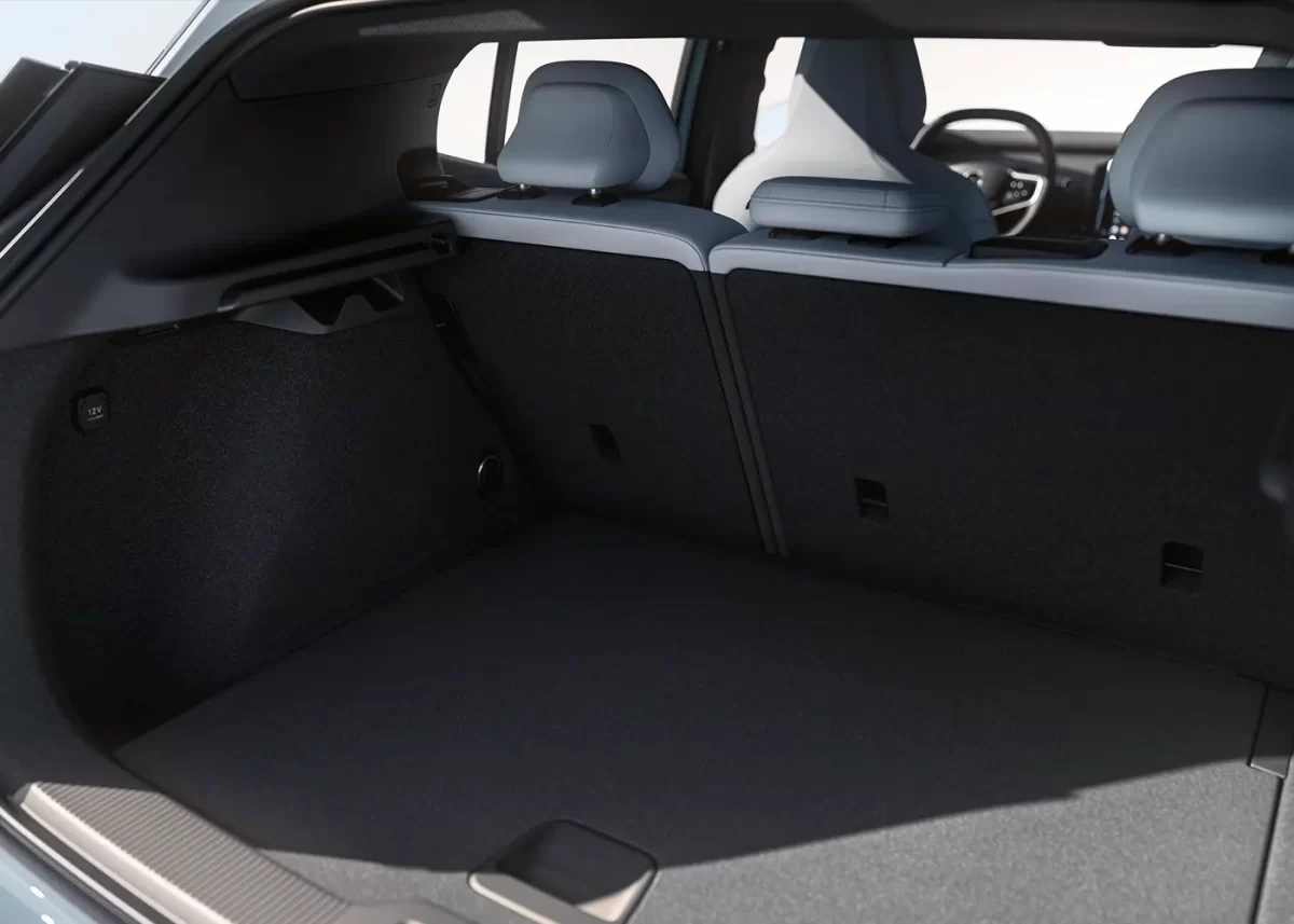 багажник Volvo EX30 багажник Volvo EX30