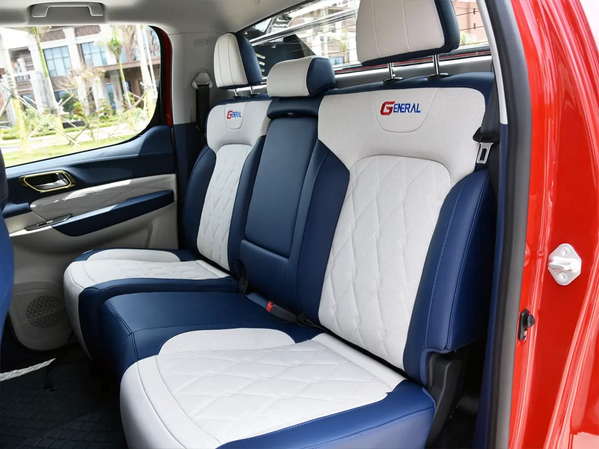 второй ряд пассажирского салона