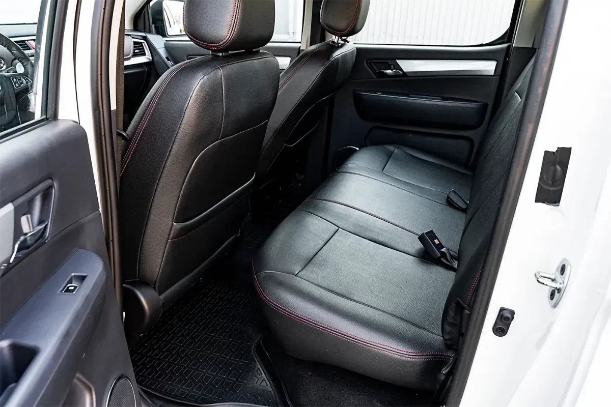 пассажирские места второго ряда