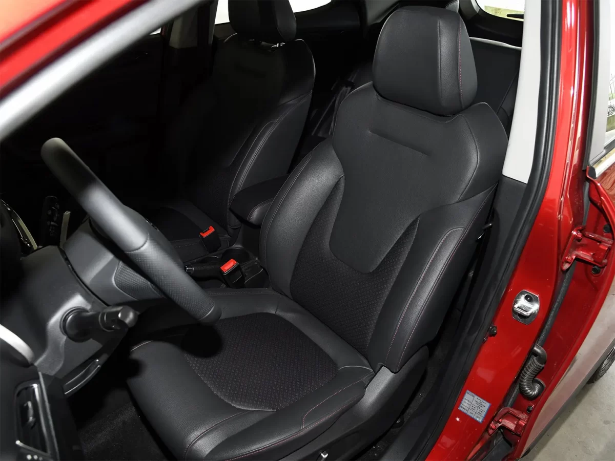 передние сиденья S3 Pro в Ruifeng-JAC