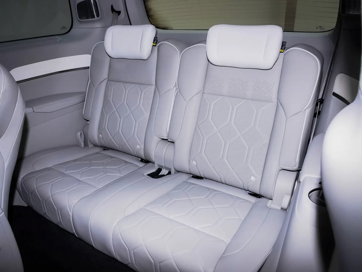 третий ряд пассажирских мест