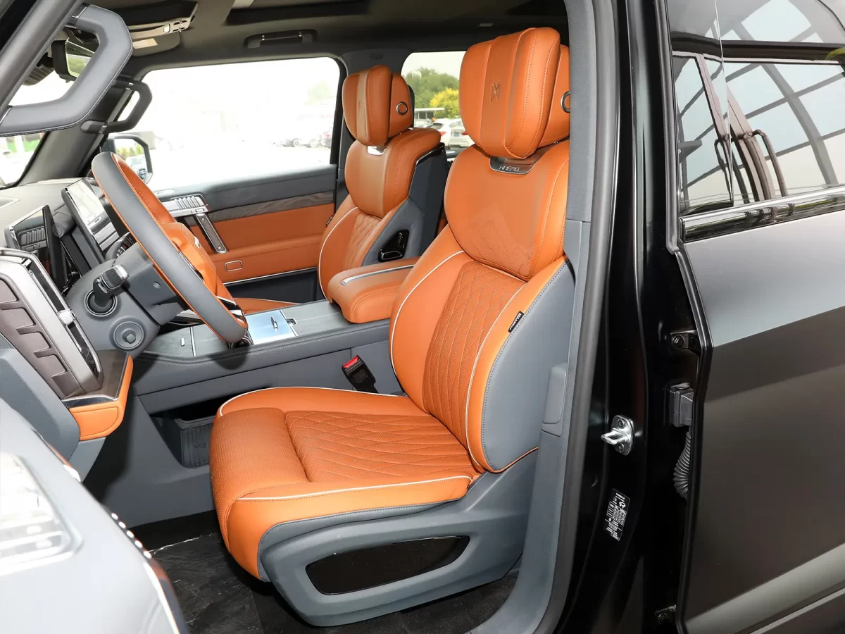 передние сиденья в M-Hero 917 передние сиденья в M-Hero 917