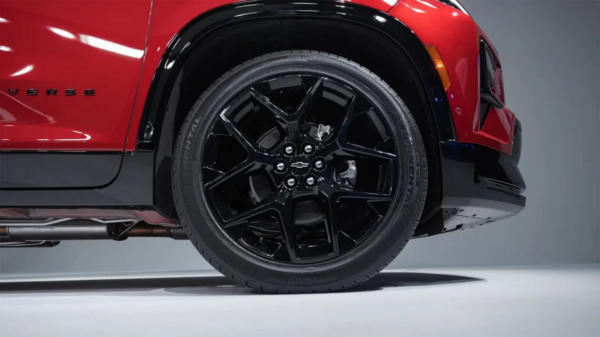 спортивный 2024'Traverse RS