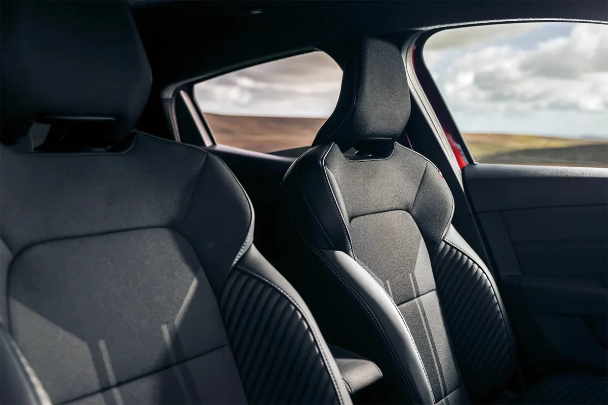 передние кресла в седьмом Кольте