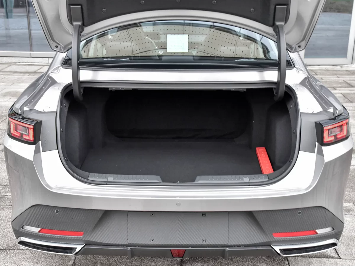 багажник Чангана Ламоре багажник Чангана Ламоре