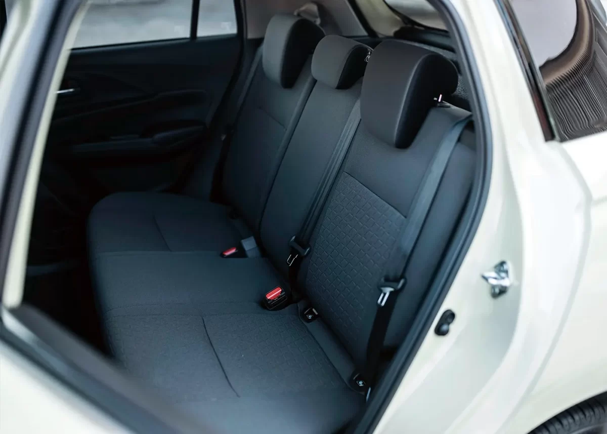 пассажирские места второго ряда в Suzuki Swift 2024 года пассажирские места второго ряда в Suzuki Swift 2024 года