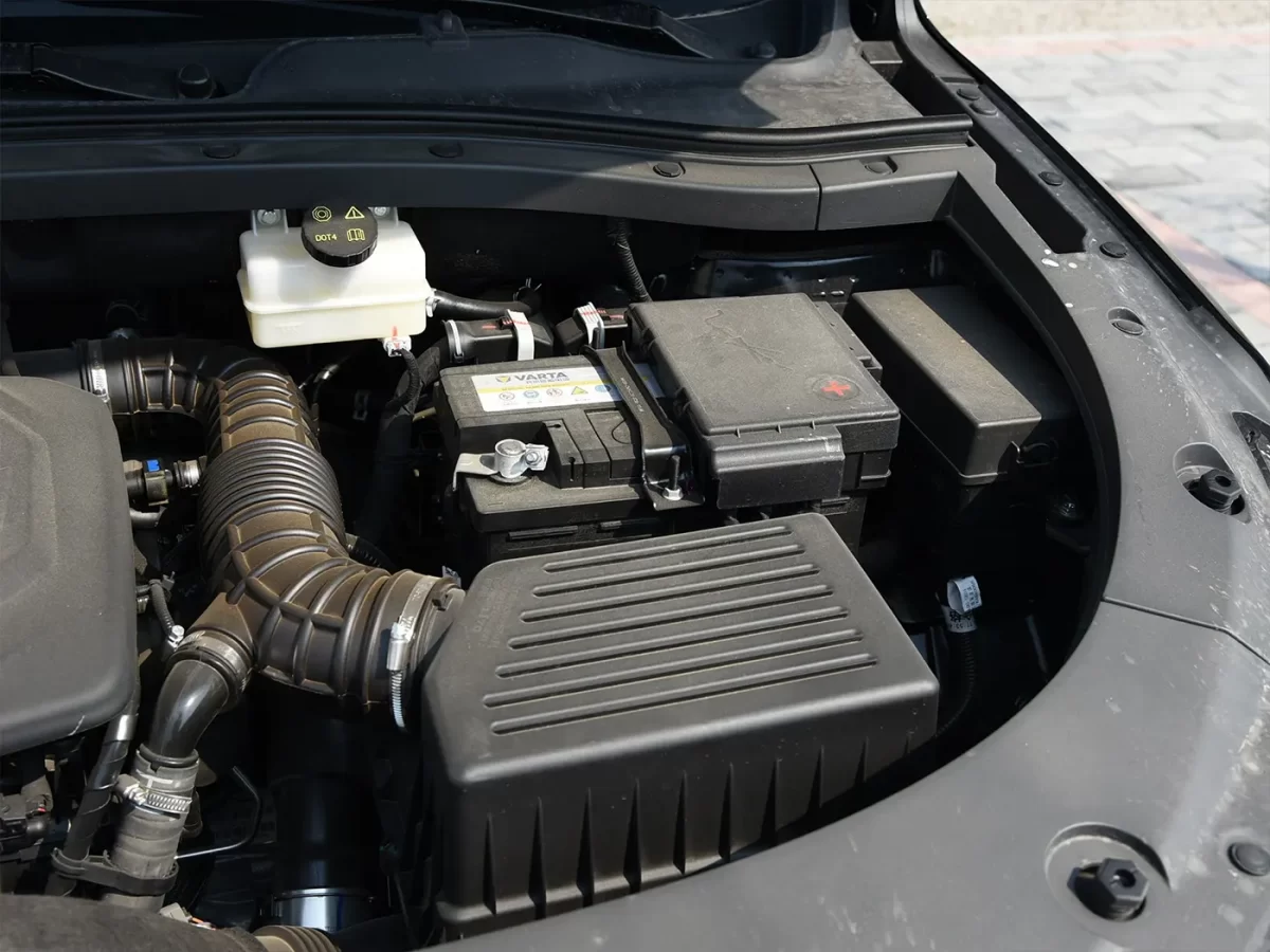 подкапотное пространство DFSK ix7 (тормозуха, аккумулятор, воздушный фильтр) подкапотное пространство DFSK ix7 (тормозуха, аккумулятор, воздушный фильтр)