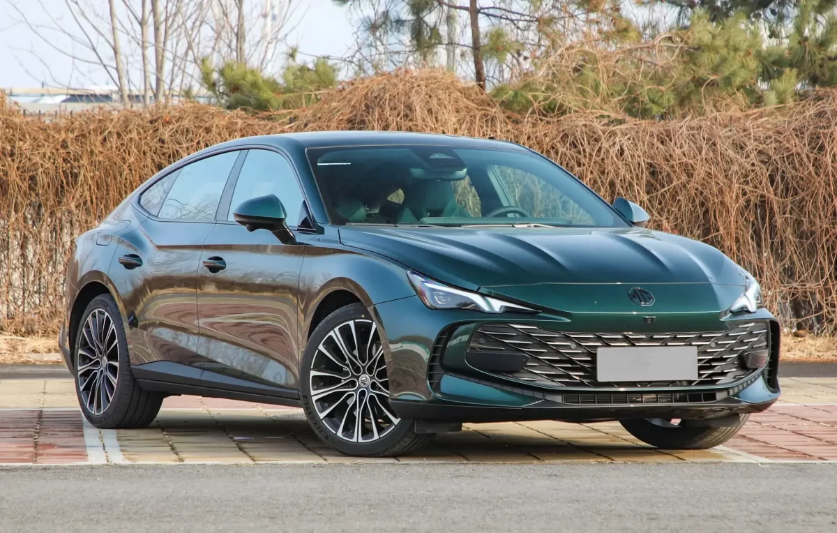 фото лифтбэка МГ 7 2-го поколения