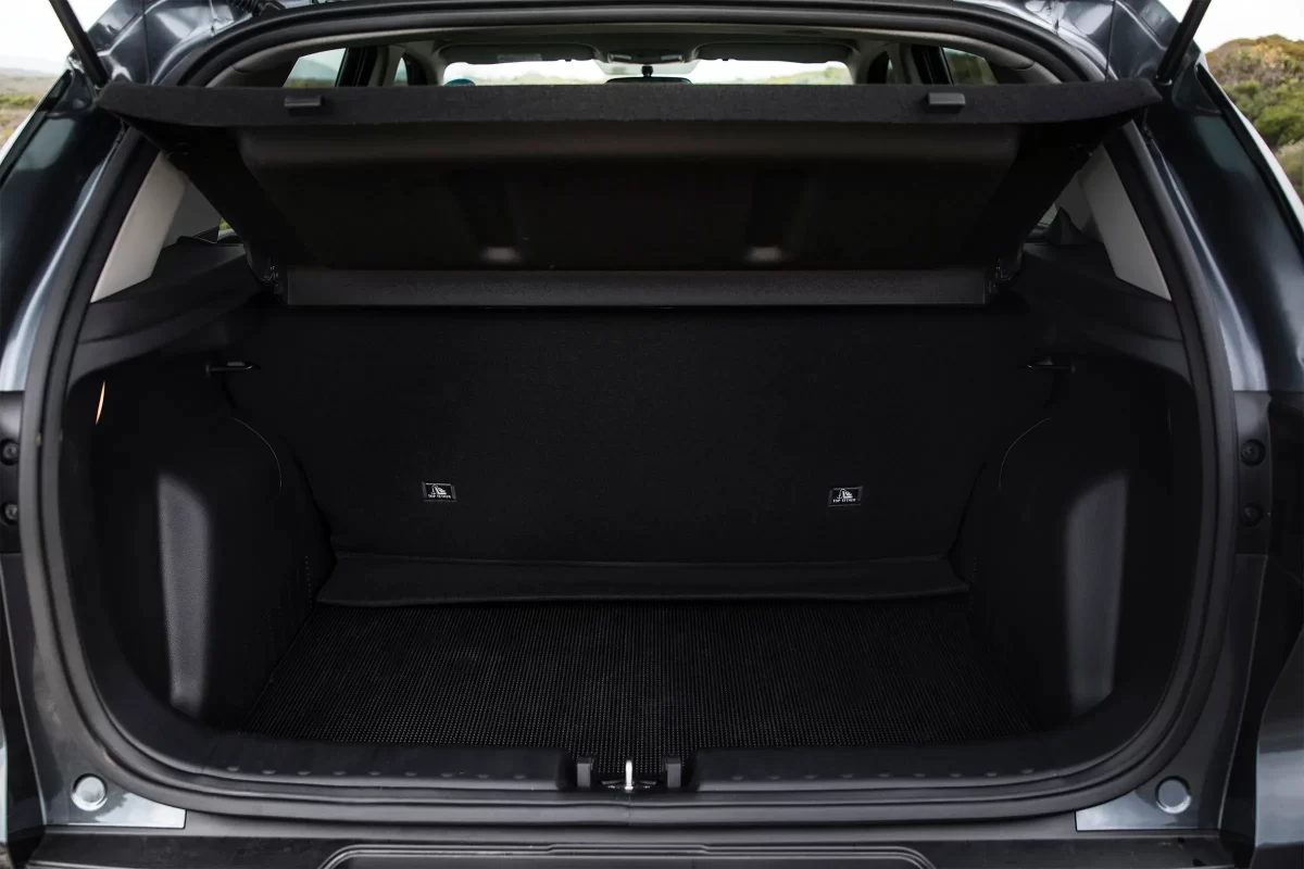 багажный отсек KIA Sonet багажный отсек KIA Sonet