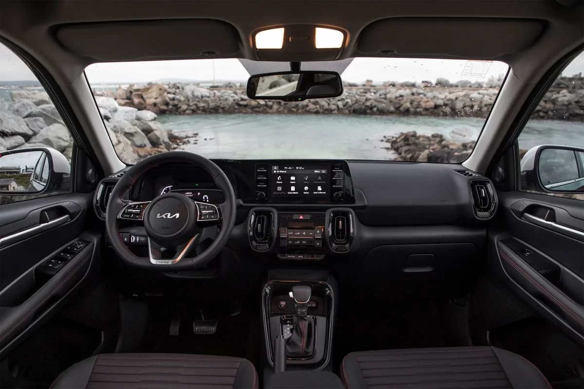 интерьер салона Sonet от KIA  интерьер салона Sonet от KIA