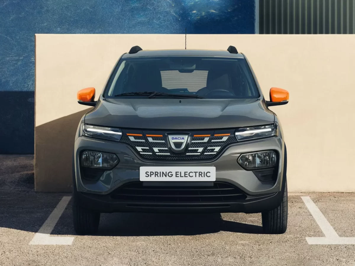 дорестайлинговый Spring Electric от Dacia 