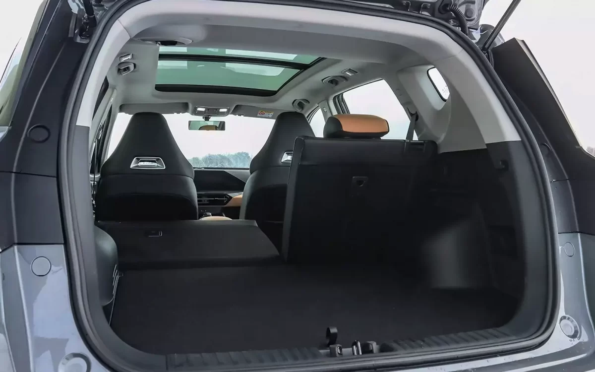 багажный отсек и возможности трансформации салона Livan X6 Pro багажный отсек и возможности трансформации салона Livan X6 Pro