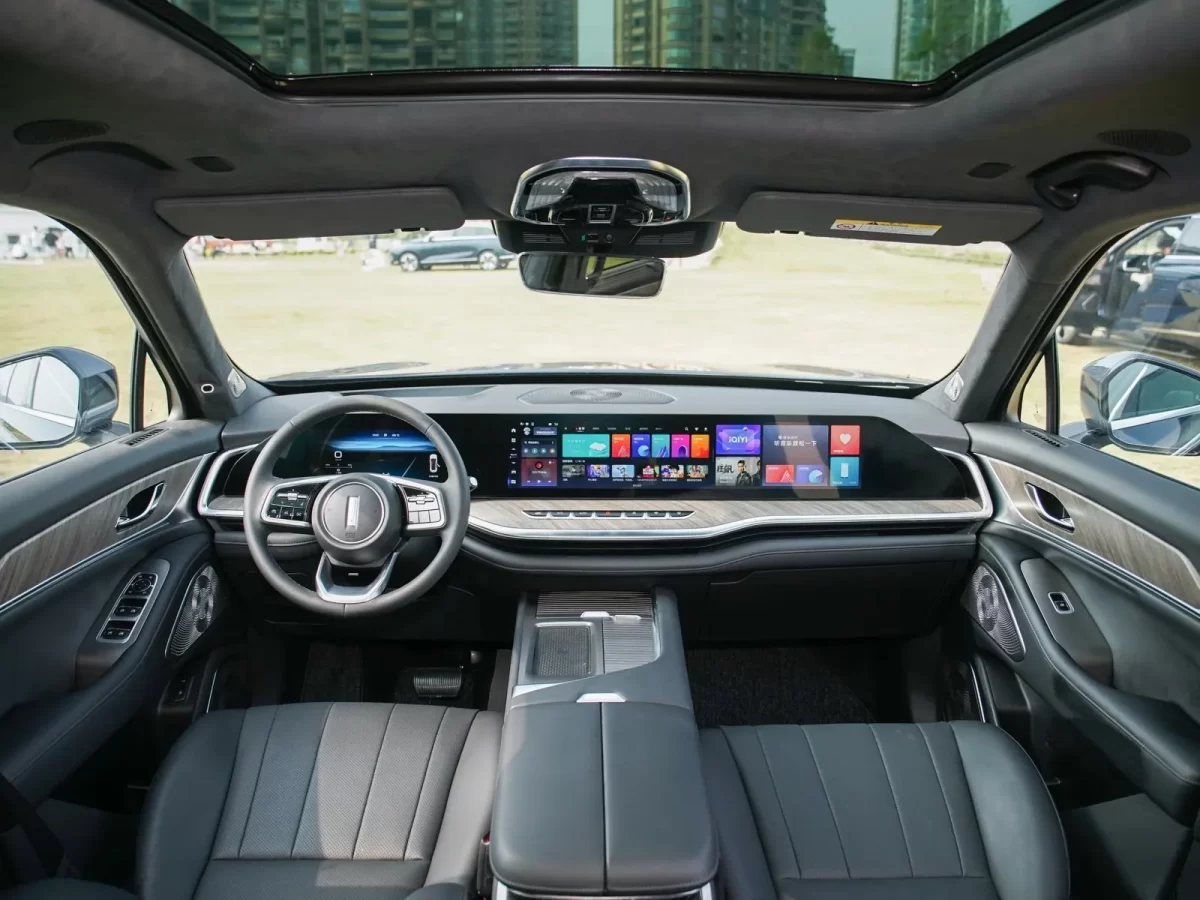 интерьер салона Wey Lanshan 2023 года