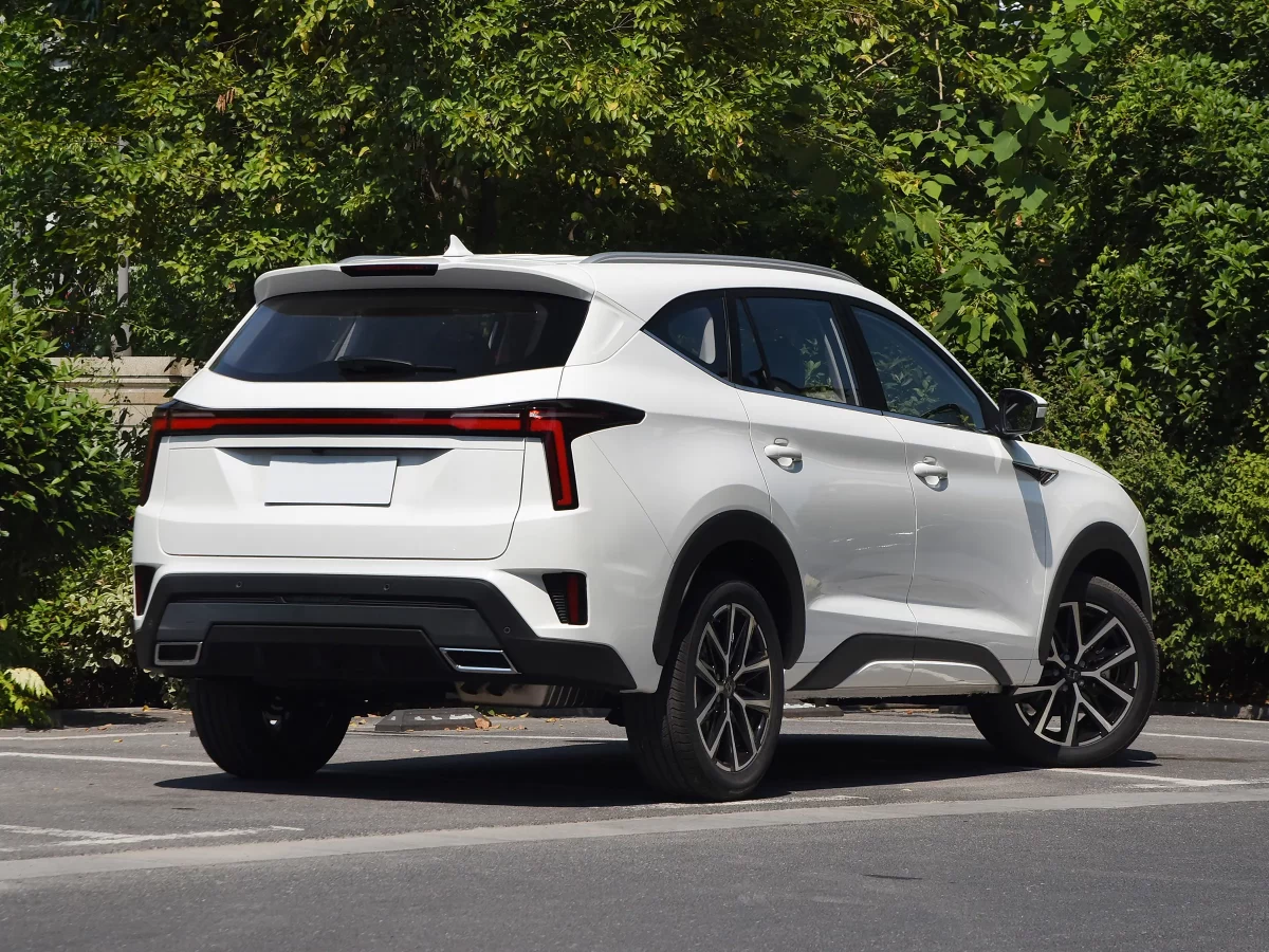 белого цвета 8-я модель Москвича белого цвета 8-я модель Москвича