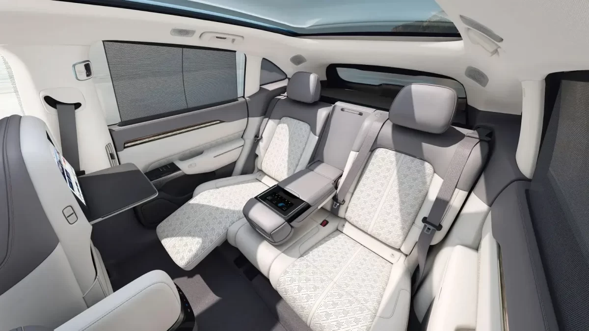 места пассажиров второго ряда в седьмых Икс Зикерах места пассажиров второго ряда в седьмых Икс Зикерах