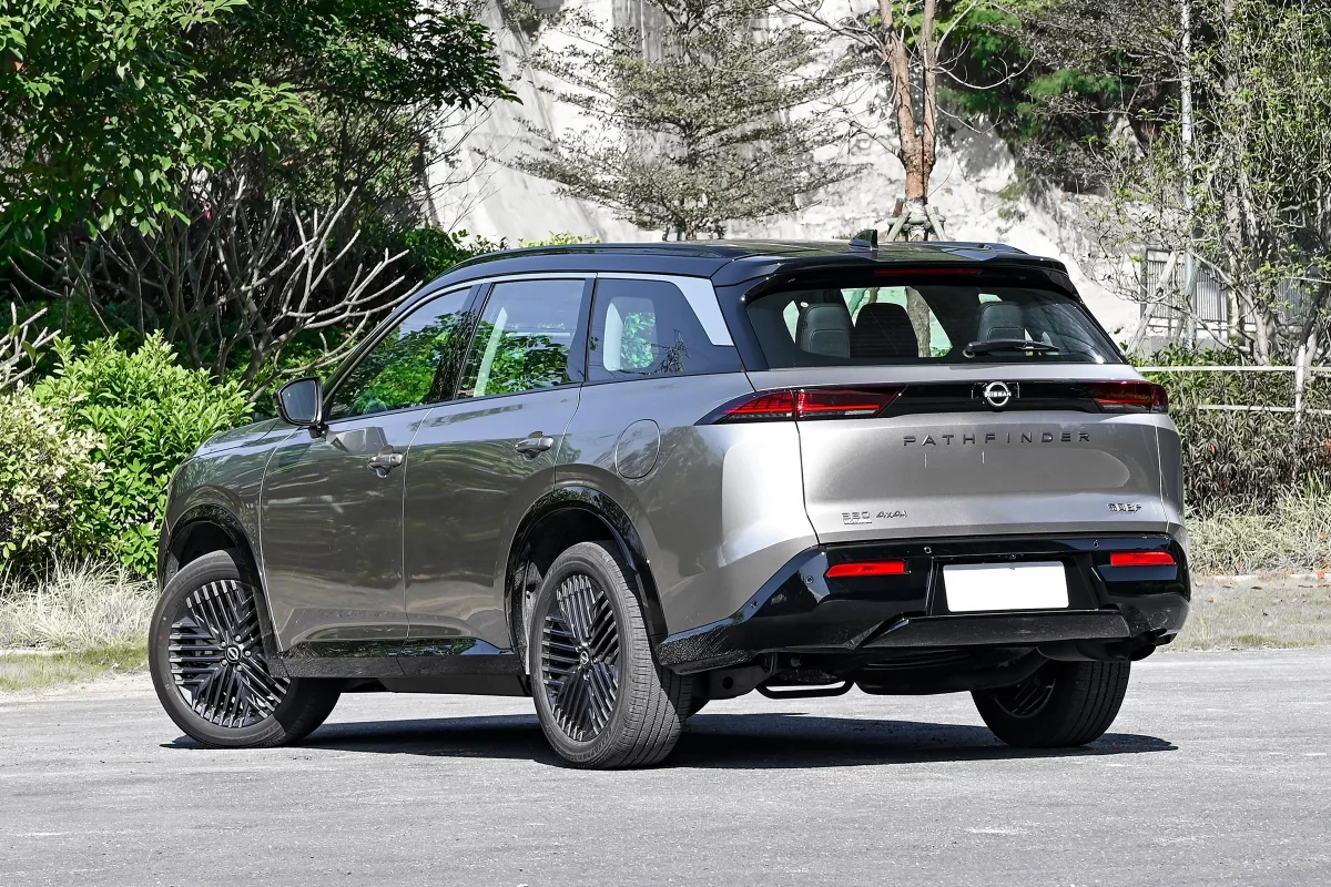 фотография Nissan Pathfinder 5 (R53) China фотография Nissan Pathfinder 5 (R53) China