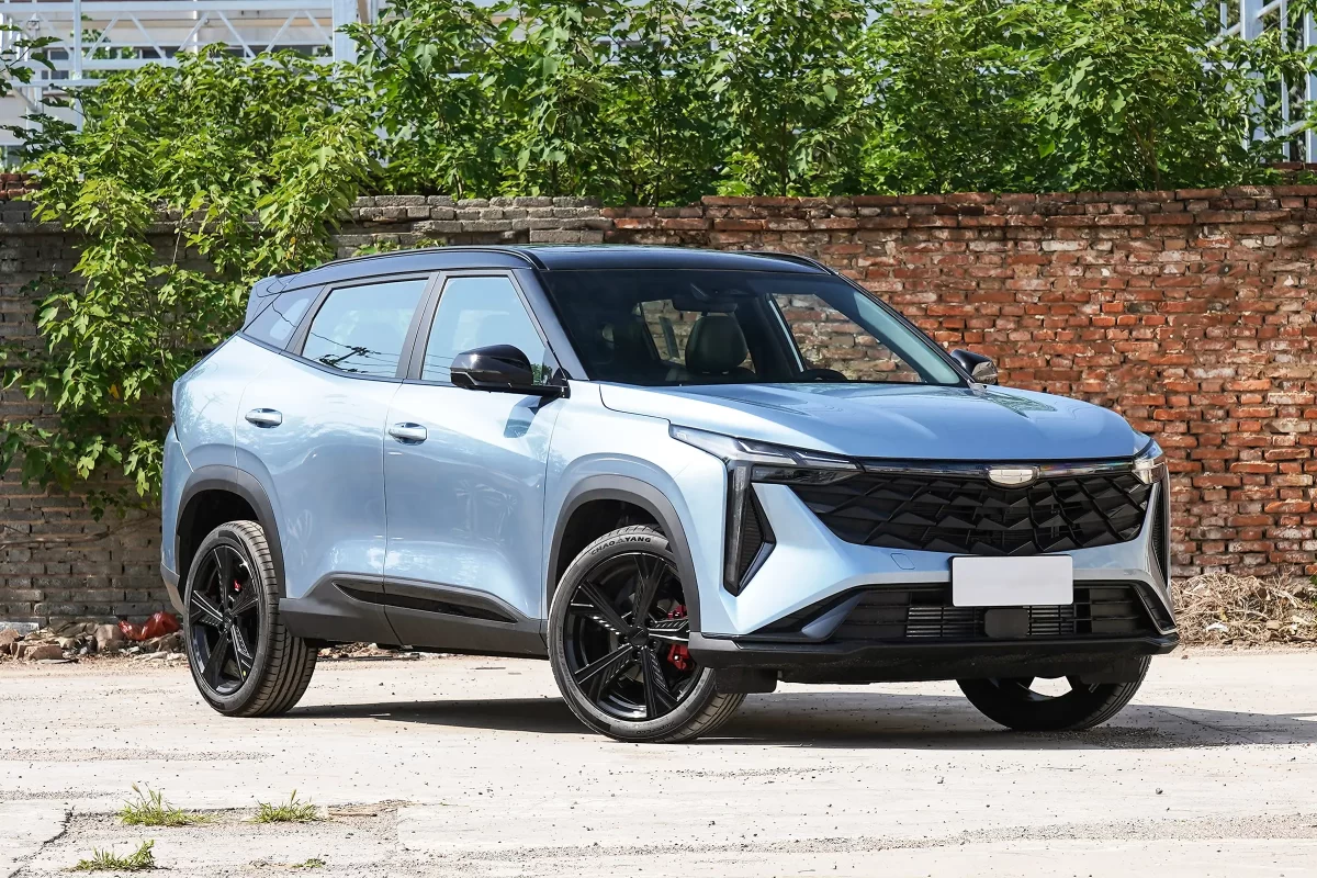 фото Джили Ситирей (вид спереди)