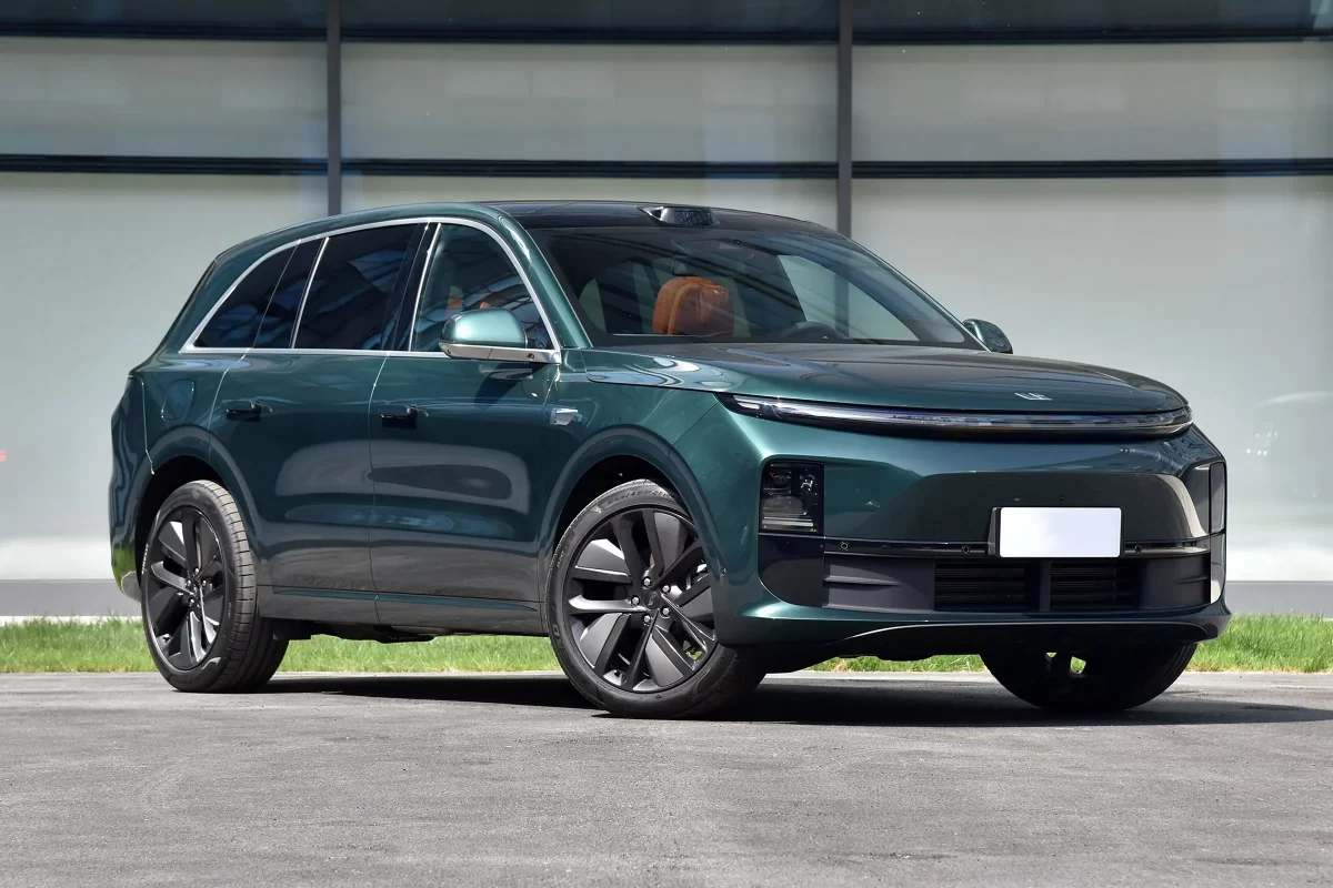 фотография LiXiang L6 (перед) фотография LiXiang L6 (перед)